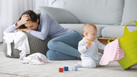 Uzmanlardan Kritik Uyarı: Doğum Sonrası Depresyon Tehlikesine Dikkat!