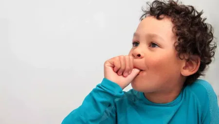 Çocuklarda Parmak Emme Alışkanlığına Son Vermek: Ebeveynlere Yönelik Pratik İpuçları