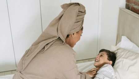 Çocukların Gelişimine Nasıl Yön Verebiliriz? Etkili Eğitim Stratejileri